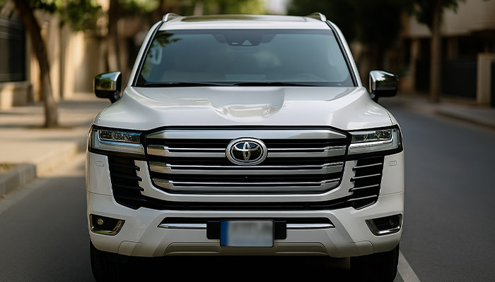 گذریار: مرجع تخصصی خرید خودرو گذر موقت در ایران 6 راهنمای خرید تویوتا لندکروز گذر موقت